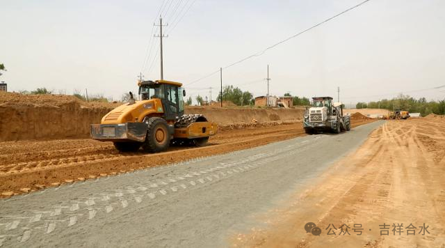 【項(xiàng)目建設(shè)進(jìn)行時(shí)】G309線(xiàn)西合公路項(xiàng)目加速推進(jìn) 沖刺年底通車(chē)目標(biāo)