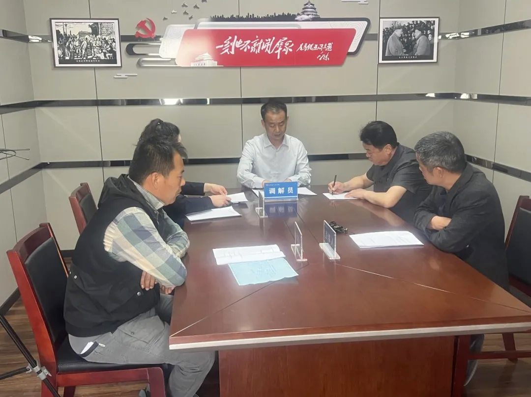 【法治日報聚焦慶陽政法工作】上炕頭進(jìn)果庫赴園區(qū)斷案 甘肅慶城法院巡回法庭傳遞司法溫度